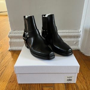 Brand new, never worn. RE/DONE Black Leather Cavalry Boot